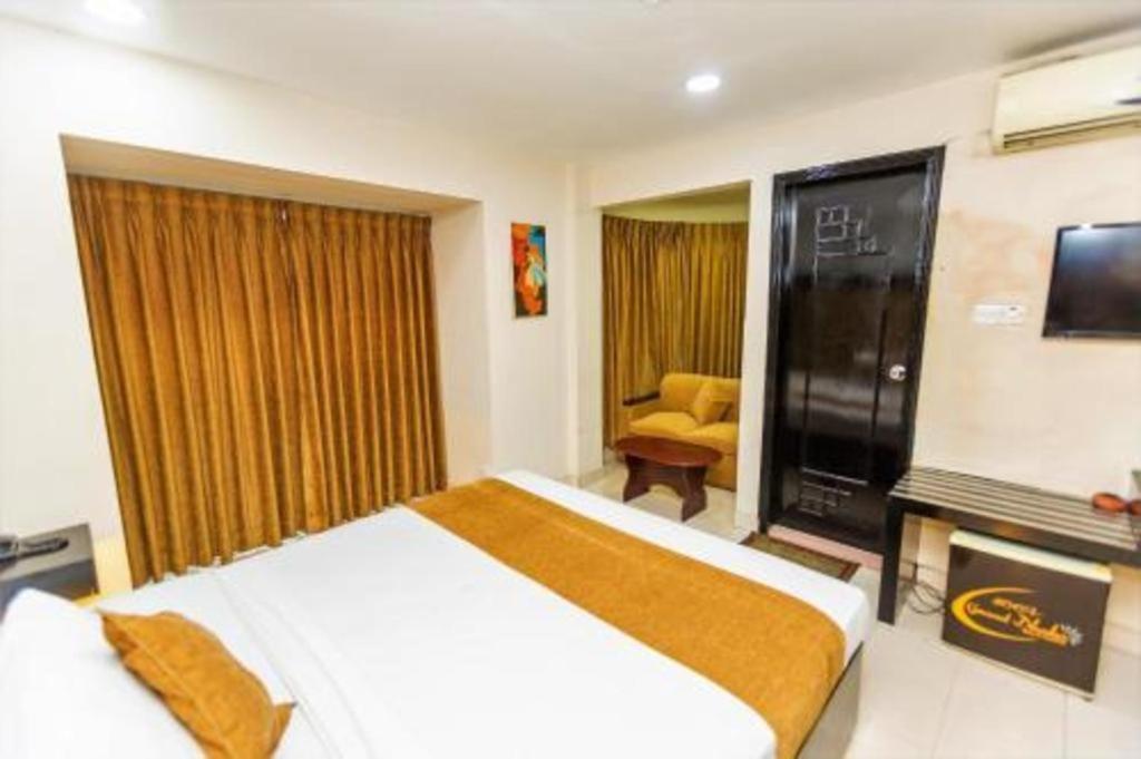 Grand Dhaka Hotel Luaran gambar